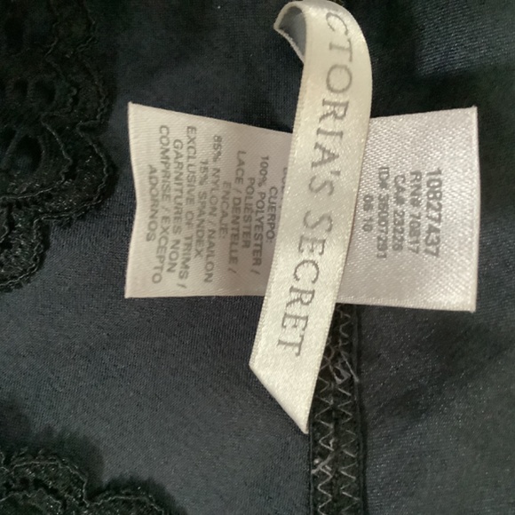 Victoria’s Secret lace slip - Picture 4 of 4